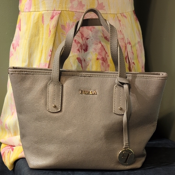 Furla Taupe Leather Tote Handbag Nice Purse 13 x 8 Stylish Club Career - Picture 1 of 16